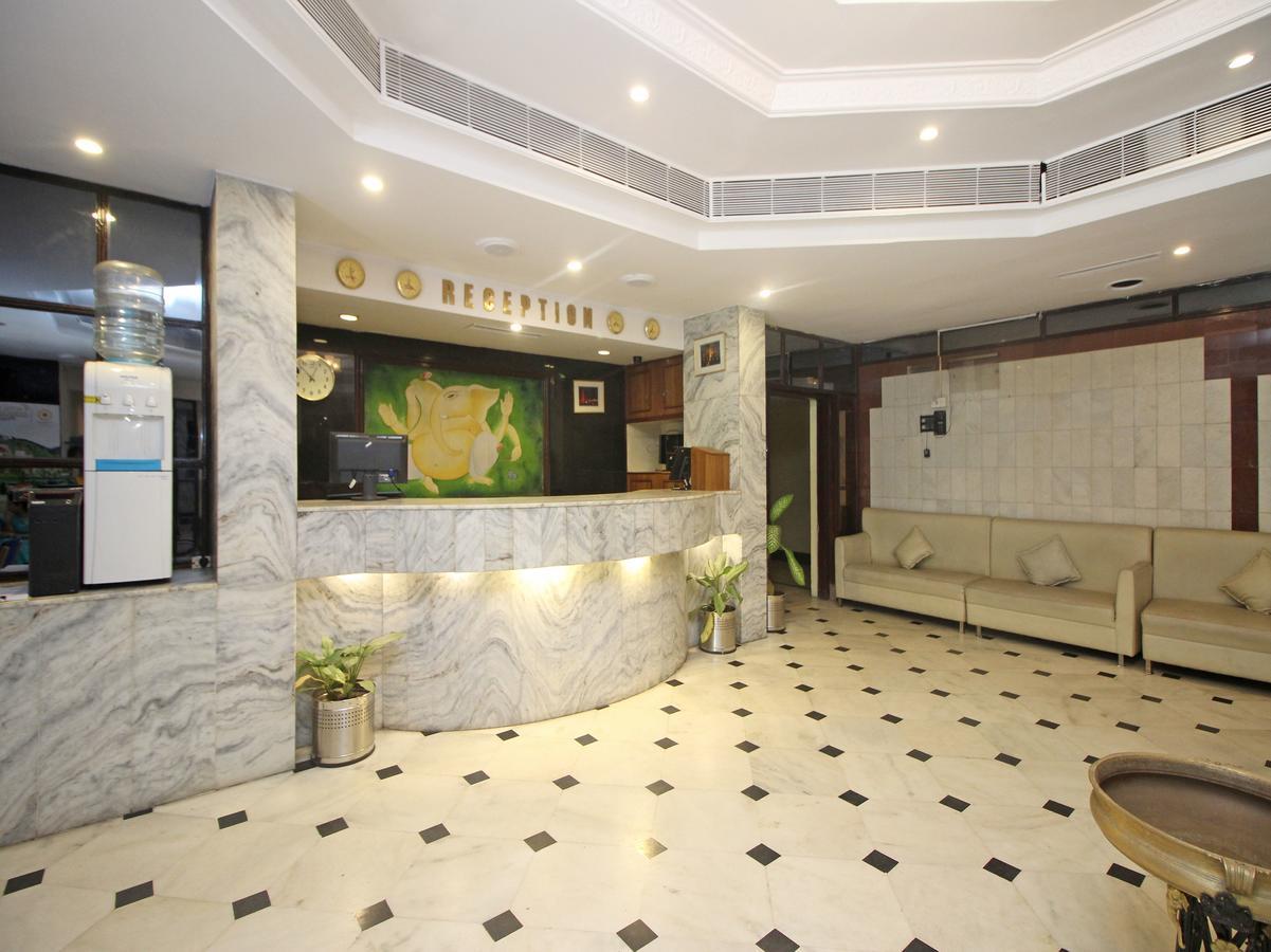 Hotel Mb International Palace Side Mysore Exterior foto
